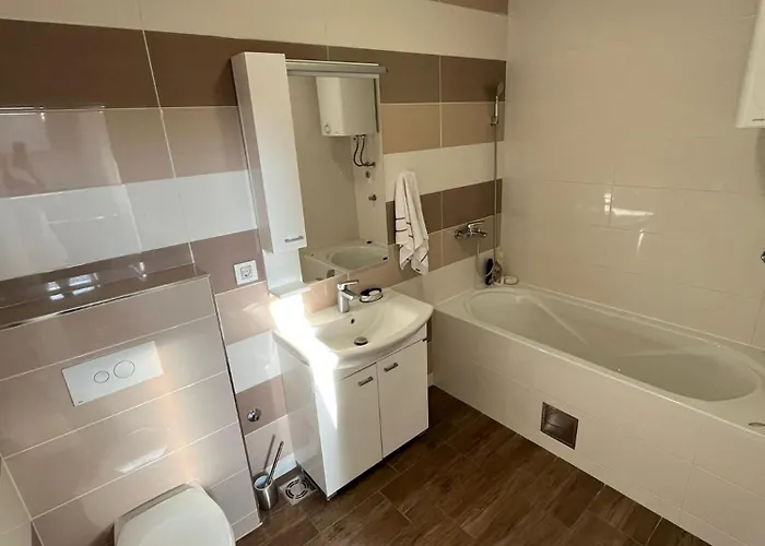 Urban Nest Detelinara Free Public Parking Daire